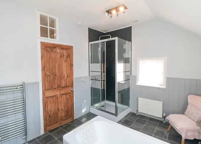 Hartwood Scarborough